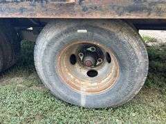 2007 Road Clipper Flatdeck Tandem Axle Trailer w/ Ramps *Unreserved*
