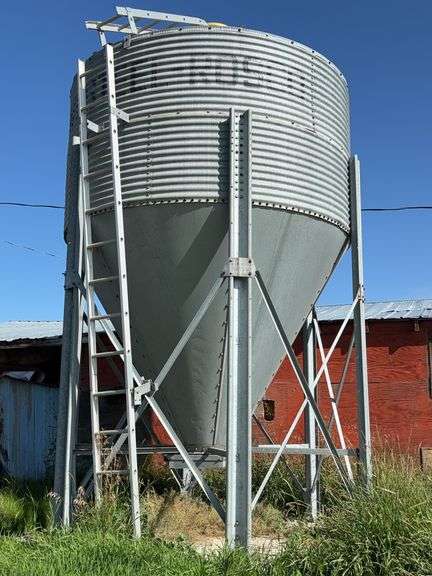 Westeel Rosco Galvanized Steel  Hopper Bin *OFF SITE*, *Unreserved*