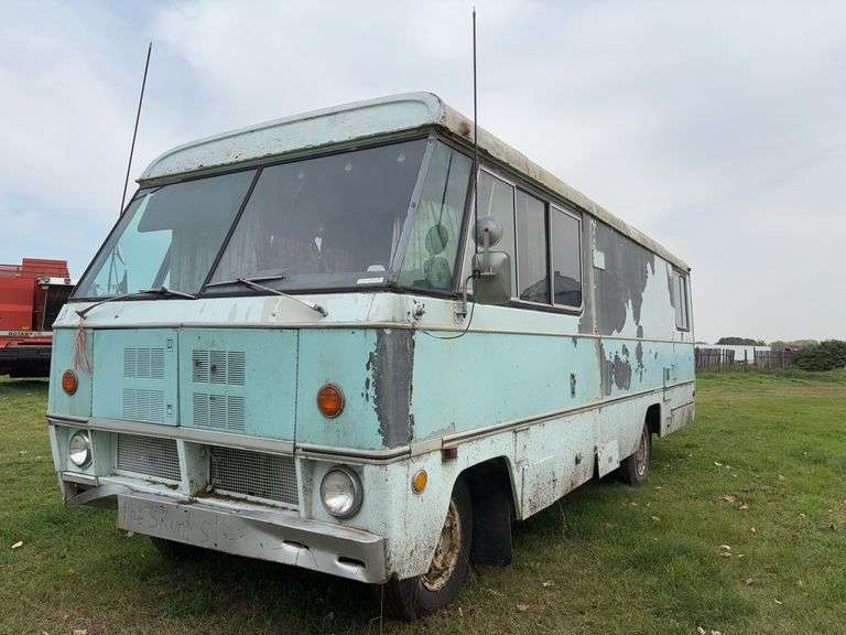 1972 Dodge Superior 2500 Motorhome, OFFSITE, Non Runner, **Unreserved**