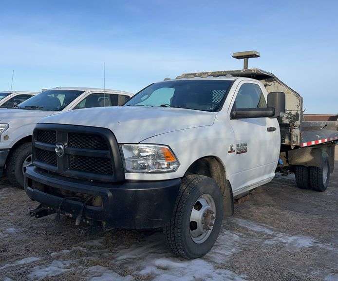 2014 RAM 3500 Reg Cab Truck w/ Dump Box *Unreserved* - Wild Rose ...