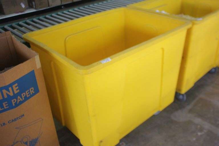 WESCO COMMERCIAL ROLLING BIN APROX 3.5' X 35" X 3.5'