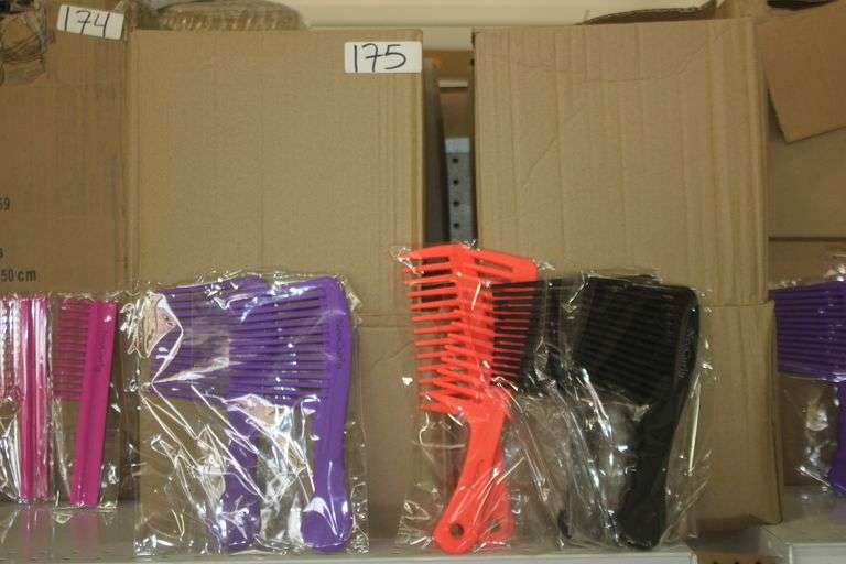 NEO CURLY COMB MIX INCLUDING WIDE TOOTH DETANGLE & STYLE; AND DEEP ROOTED JUMBO RAKE SOLD PER BOX