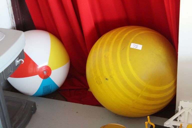 KIDS INFLATABLE BALLS