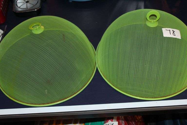 LIME GREEN METAL MESH OUTDOOR FOOD TENT