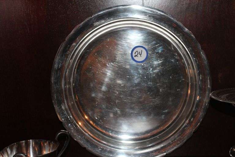 REED & BARTON 11" SILVER PLATED PLATTER STAMPED WITH 5001 11 & SYMBOL OF HAT