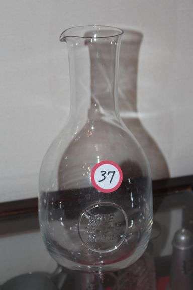 WINE OF THE HOUSE GLASS CARAFE