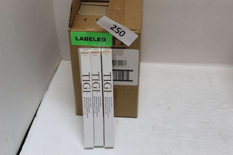 TIGI COSMETICS 764113 PERFECT LIPLINER NUDE .04OZ