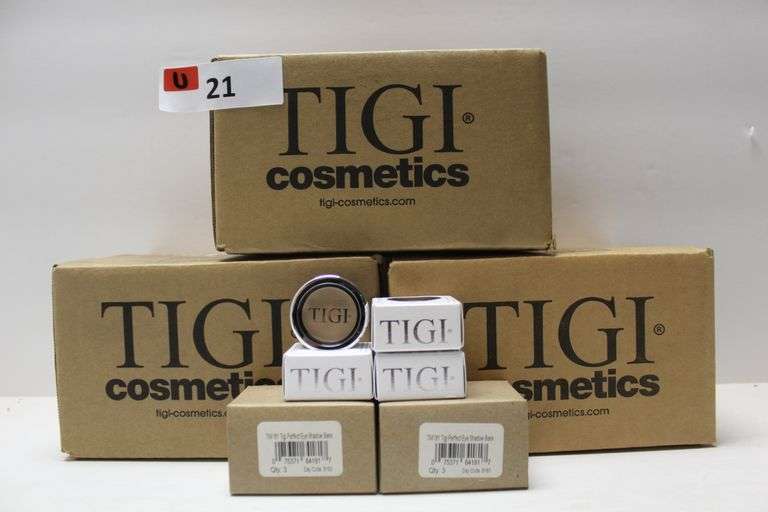 TIGI COSMETICS 764181 PERFECT EYE SHADOW BASE .06OZ
