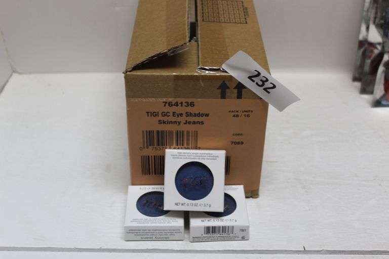 TIGI COSMETICS 764136 HIGH DENSITY SINGLE EYESHADOW SKINNY JEANS COLOR .13OZ
