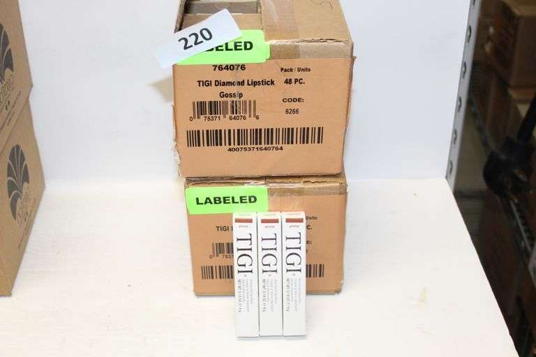 TIGI COSMETICS 764076 DIAMOND LIPSTICK IN FIERCE COLOR .14OZ