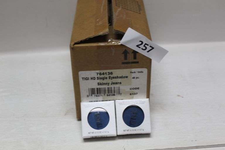 TIGI COSMETICS 764136 HIGH DENSITY SINGLE EYESHADOW SKINNY JEANS COLOR .13OZ