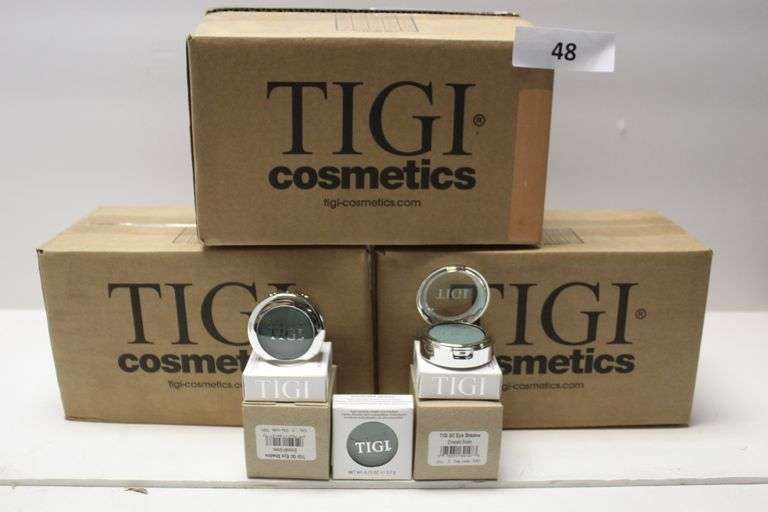 TIGI COSMETICS 764147 TRUE EMERALD GREEN HIGH DENSITY GC SINGLE EYESHADOW PALLET .13OZ