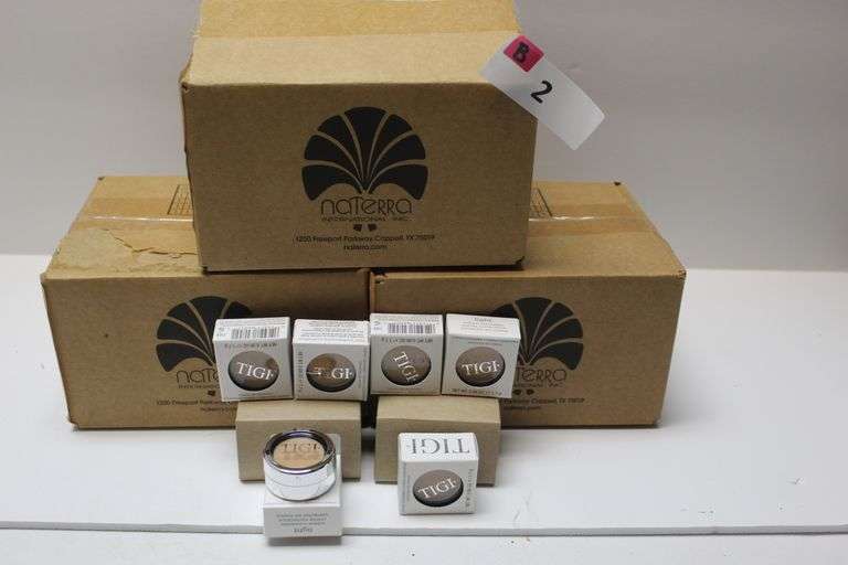 TIGI COSMETICS 764055 LIGHT CONCEALER .06OZ