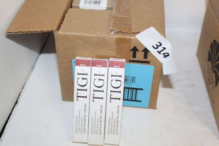 TIGI COSMETICS 764078.XXX DIAMOND LIPSTICK - FIERCE