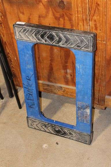 FURNITURE DOLLIES INCLUDING PLASTIC APROX 18"X31" AND HARDWOOD 12"X18"