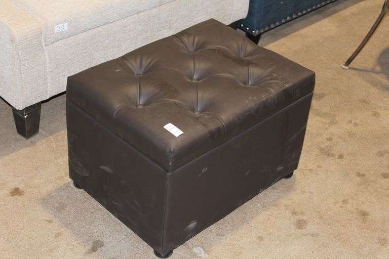 SMART INDUSTRY LIMITED BROWN SMALL POLYESTER FOAM PADDED CHEST APROX 2' x 18" x 17"