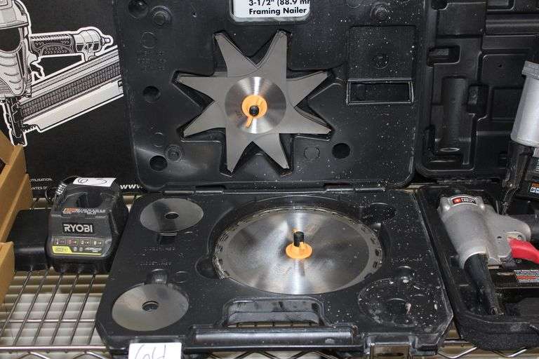 DEWALT WOODWORKING SAW SET INCLUDING 8" 24 TOOTH CARBIDE  ULTIMATE FINISH, 1/8" SPECIALTY BLADE ECT