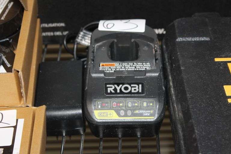 RYOBI ONE+ LITHIUM+ 18V P118B BATTERY CHARGER WITH POWER ADAPTER