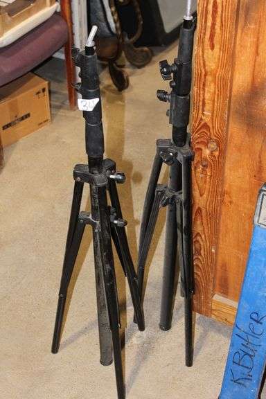 LARGE ADJUSTABLE TELESCOPING CAMERA TRIPODS