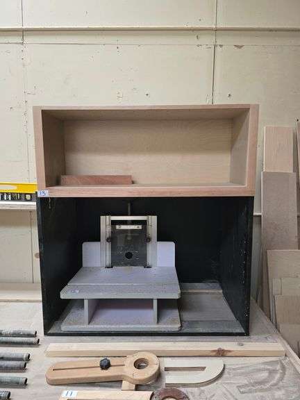 WOODEN CABINETS INCLUDING BLACK APROX 40"x22"x8" ; AND NATURAL WOOD APROX 39"x12"x16"