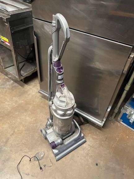 DYSON DC14 COMPLETE UPRIGHT BAGLESS VACUUM CLEANER