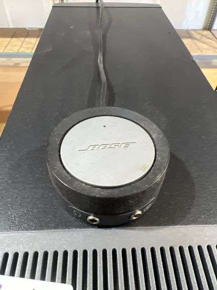 BOSE COMPANION 5 MULTIMEDIA SPEAKER SYSTEM WITH POWER CABLE, SOUND CONTROLLER, AND SET OF SPEAKER STANDS