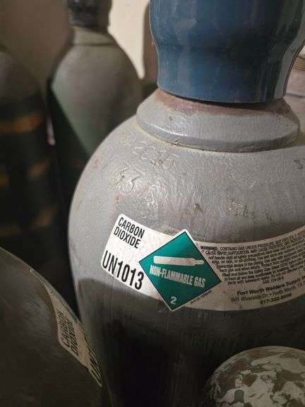 UN1013 CARBON DIOXIDE CYLINDERS