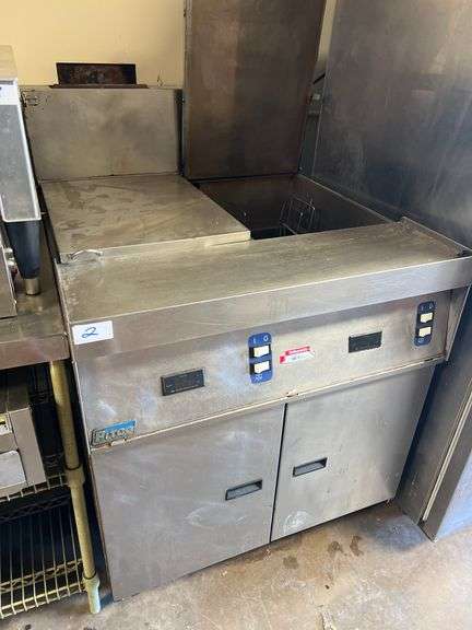 PITCO FRIALATOR TBV SRTG 17.5gal FRYER LP GAS 55000BTU PULLED FROM TACO BELL REMODEL