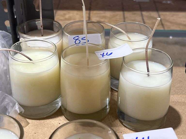 HANDMADE SCENTED SOY WAX CANDLES APROX 7-8OZ