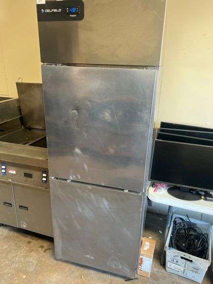 WELBILT STAINLESS STEEL COMMERCIAL GRADE 2-DOOR FREEZER MODEL GBF1P-SH-IK-TB2 PULLED FROM TACO BELL REMODEL
