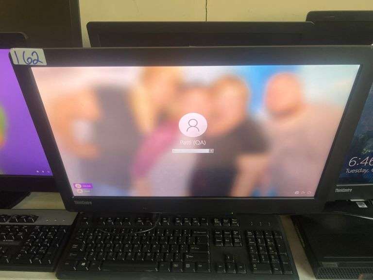 LENOVO THINKCENTRE 10DQD TINY IN ONE 23" MONITOR; WITH P340 30DF MINI PC CORE i5 vPro INTEL; USB KEYBOARD INCLD. Powers on, password protected, single Lenovo power cable incld. With lot