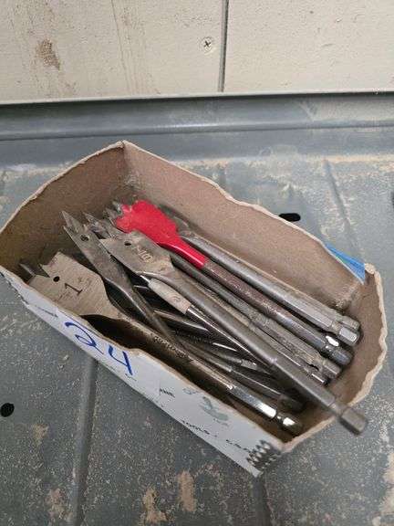 SPEED DRILL BITS IN VARIOUS SIZES ABOUT 20 IN LOT