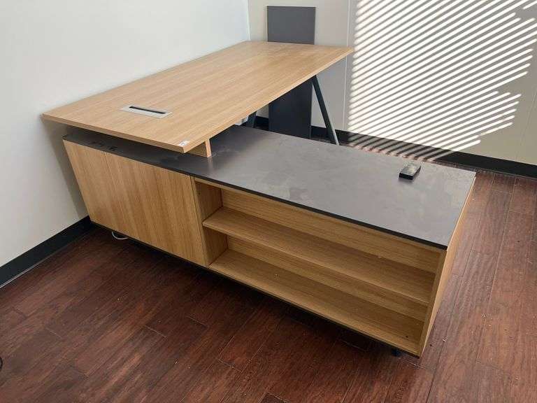 MODERN METAL & WOOD L-SHAPED DESK WITH MULTIPLE SHELVES AND DRAWER APROX TOTAL DIM. 6'4" x 71" x 30"