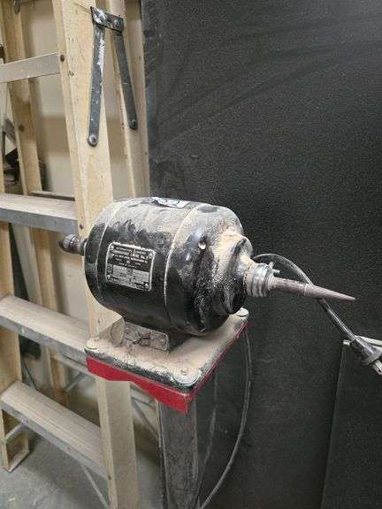 THE MASTER ELECTRIC CO, ALTERNATING CURRENT LABORATORY LATHE NO.2 STYLE 152014