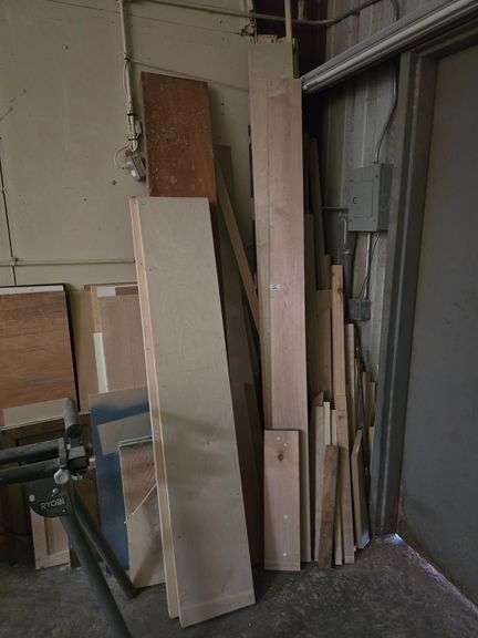 WIDE VARIETY OF SOLID WOOD PLANKS IN A VARIETY OF SIZES, LENGTHS RANGE FROM 25" - 9'