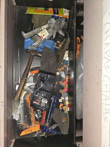 TOOL/HARDWARE DRAWER LOT
