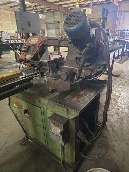 FMB FABRICA MACHINE BERGAMO INDUSTRIAL BAND SAW MODEL TRITON 220V 60HZ 1.1KW 290Kg WITH BREAKER BOX **Hard wired & anchored in floor