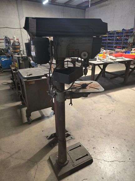DELTA 17-900 DRILL PRESS SINGLE PHASE 1720RPM APROX 5'5"H