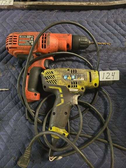 ELECTRIC DRILLS INCLUDING RYOBI D43 3/8" AND BLACK+DECKER DR260 3/8"