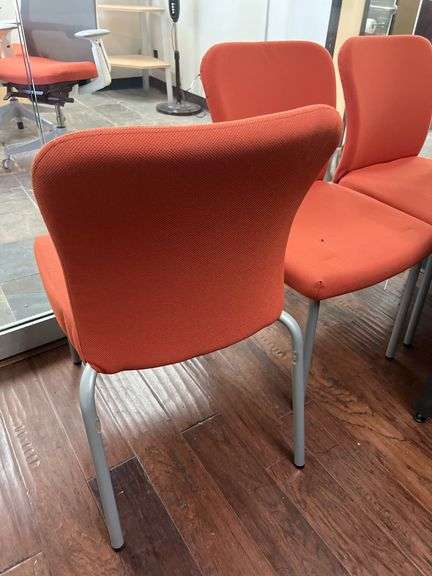 HAWORTH LOOK SIDE CHAIR STACKABLE, UPHOLSTERED WITH GREY METAL LEGS APROX 19"x20"x34"