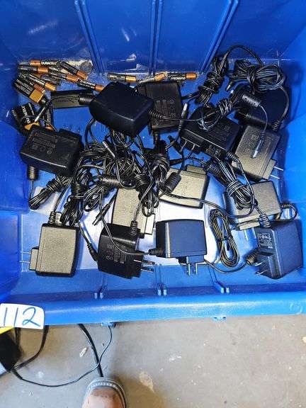 MOSO SWITCHING POWER ADAPTER MODEL MSP-C3000IC5.0-18A-US OUTPUT: 5V 3A