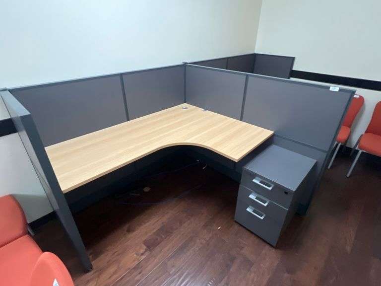 MODERN METAL & WOOD OFFICE DESK CUBICAL EACH SIDE IDENTICAL WITH 3-DRAWER FILING CABINET ON BOTH SIDES APROX TOTAL DIM. 128" x 64" x 27"
