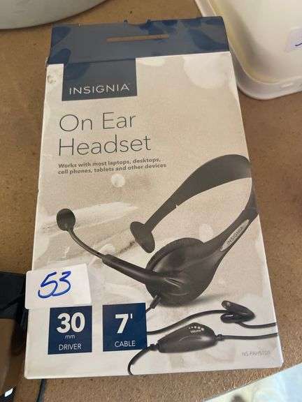 INSIGNIA ON EAR HEADSET 30mm DRIVER 7' CABLE