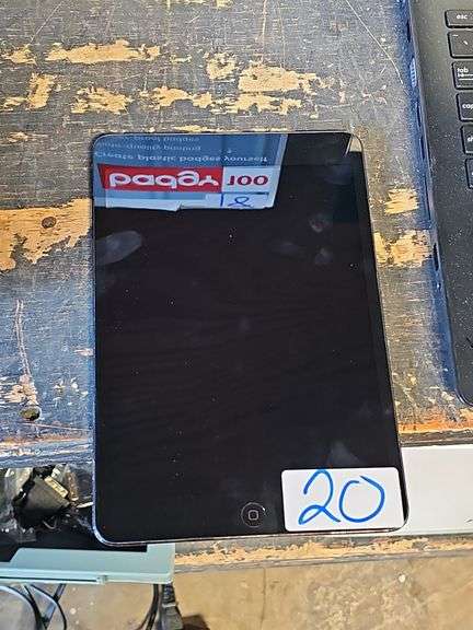 APPLE IPAD A1432 POWERS ON, RESET READY FOR NEW USER