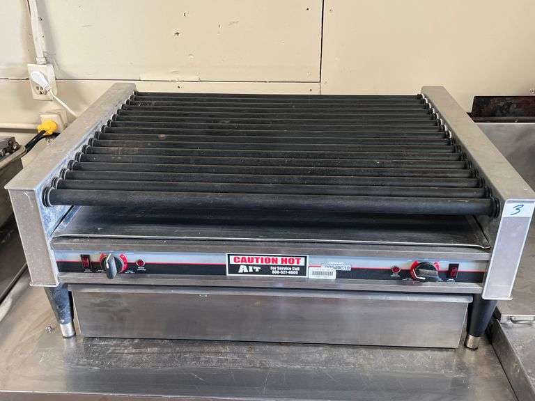 STAINLESS STEEL LARGE FOOD ROLLER HOT STAND APROX 30"L ROLLERS TOTAL DIM. 3'x25.5"x14.5" PULLED FROM 7-ELEVEN REMODEL