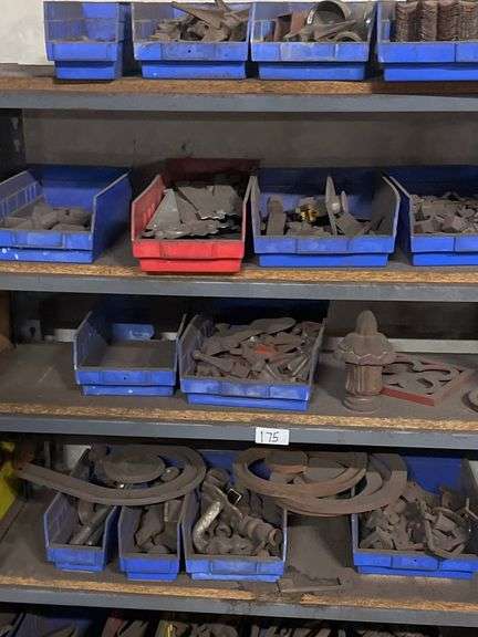 SOLID IRON CUSTOM MADE FENCING DÉCOR / HARDWARE / ACCESSORIES WITH MULTIPLE PCS PER BIN **bins & shelves not included** SOLD PER BIN LOT