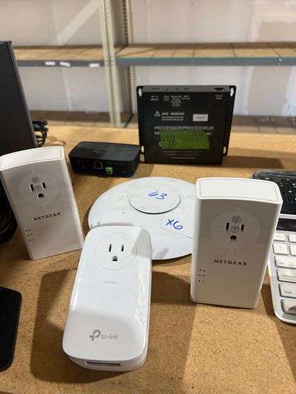 ELECTRONICS INCLUDING NETGEAR & TP-LINK WALL PLUGS, COLORBEAM LED PROCESSOR CBNA GATEWAY ; CRESTRON RMC3 ECT