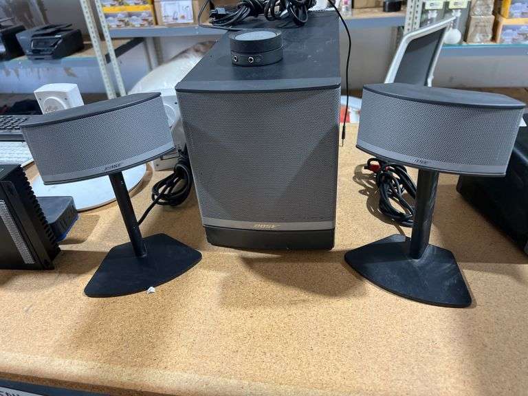 BOSE COMPANION 5 MULTIMEDIA SPEAKER SYSTEM WITH POWER CABLE, SOUND CONTROLLER, AND SET OF SPEAKER STANDS