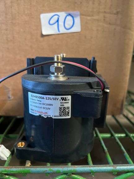 YM TECH CO EVHB500A-12S-SEV CONTACTOR RELAY Ui= 1800V, Ue=DC1500V  Ith=500A , COIL= DC12V
