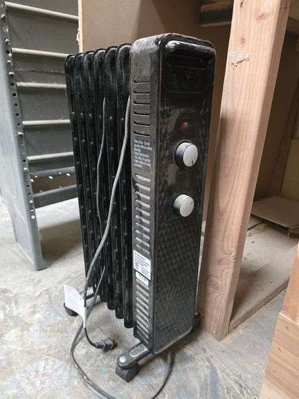 PELONIS ELECTRIC RADIATOR HEATER MODEL PSH07O2ABB
